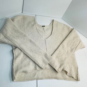 Free People 100% Cashmere V-Neck Sweater US XS Cream Beige Soft Knit